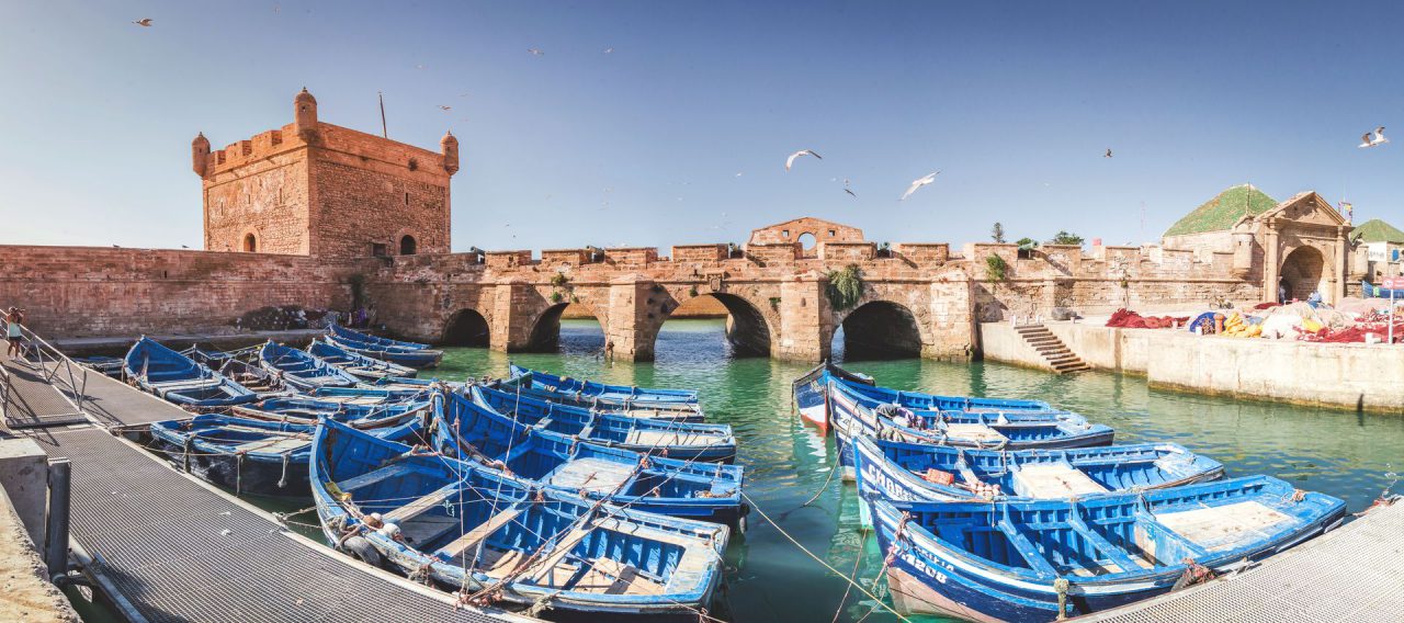 Morocco-Essaouira-main-view-blue-boats-rampart-1